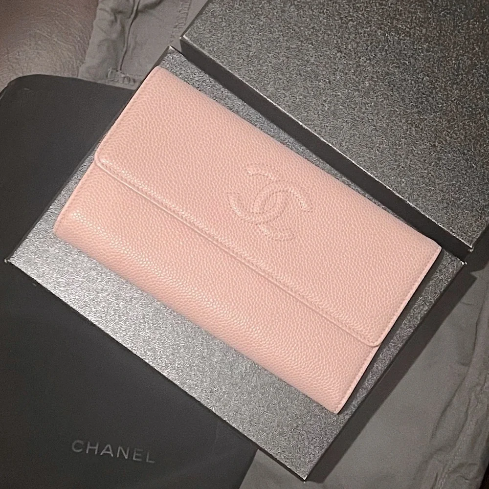 🔥CHANEL Caviar Timeless CC Large Gusset Flap Wallet in Rose Pale